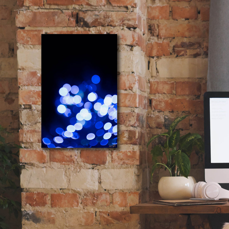  «Bokeh Blue Cluster 1» par Life BeautifuLEE, art mural sur toile, 12 po x 18 po