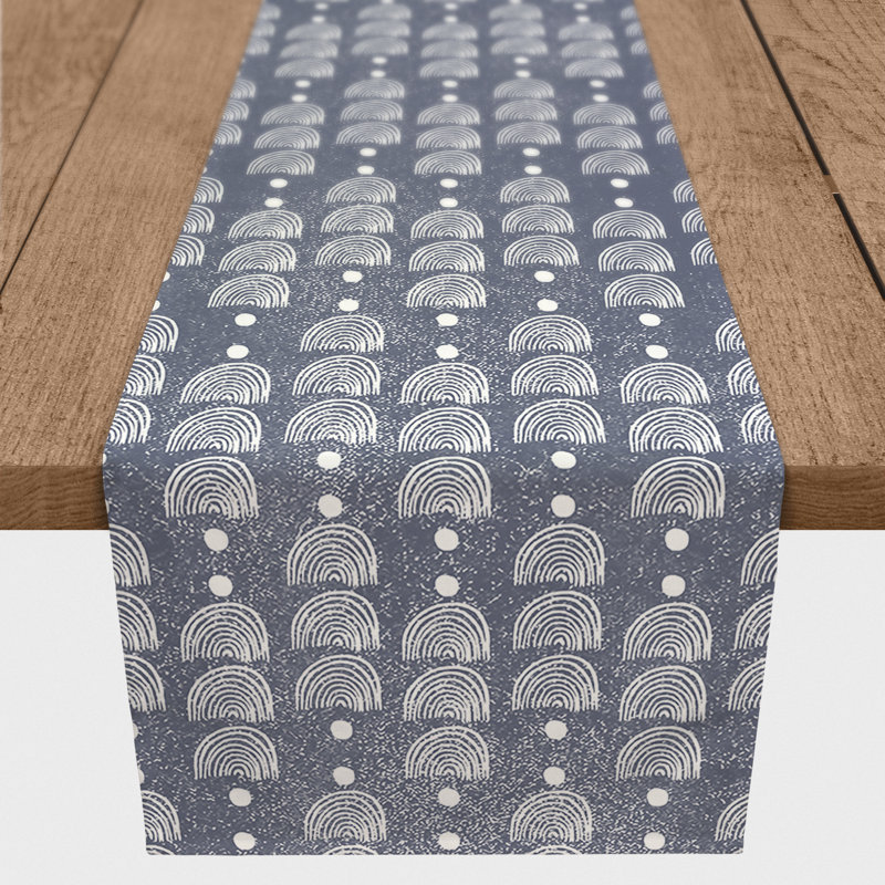 Chemin de table géométrique mcelrath, L 90 po x l 16 po, Blue, Geometric 2