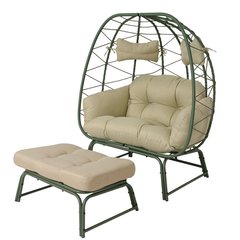 Chaises longues spacieuses de style bohème en rotin d'acier pour le jardin