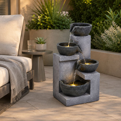 Fontaine 20,87 po à 4 niveaux pour l'extérieur, lumières DEL chaudes