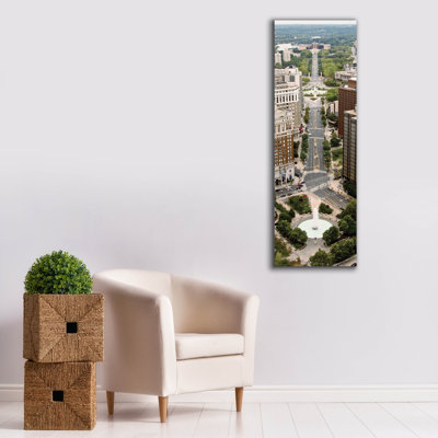  «Benjamin Franklin Parkway» par Erin Clark, art mural sur toile, 20 po x 60 po