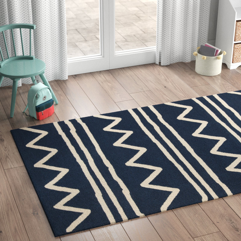 Tapis bleu marine / ivoire en laine touffeté à la main à motif de chevrons Krystyna, Rectangle 6 pi x 9 pi