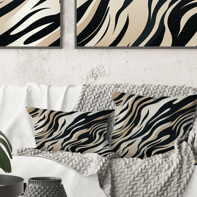 Coussin décoratif beige et noir à motif zébré sophistiqué, H 18 po x l 18 po
