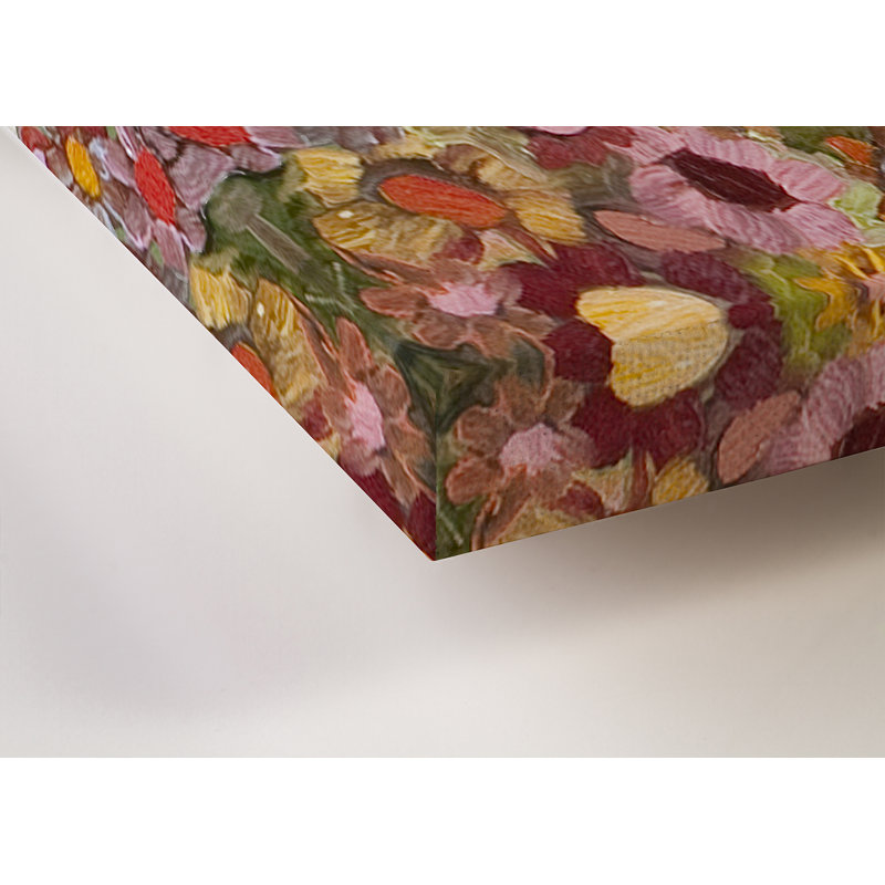 «Bunnies Jump Over Flowers» - Impression sur toile tendue, H 12 po x l 36 po