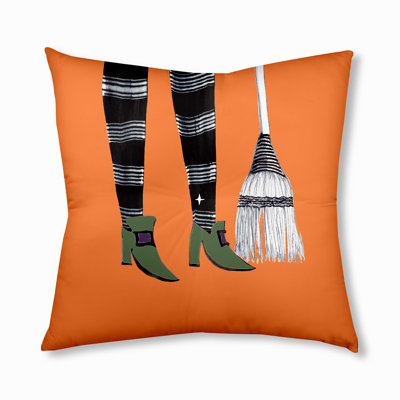 Coussin 277_Broom Lady