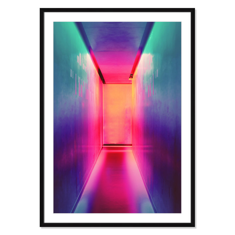 Imprimé «Neon Wonderland» par Efe Kurnaz, H 41,5 po x l 29,5 po x P 1,25 po, Cadre noir mat