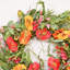 Couronne florale 24 po à motif de grappes de baies et de coquelicots
