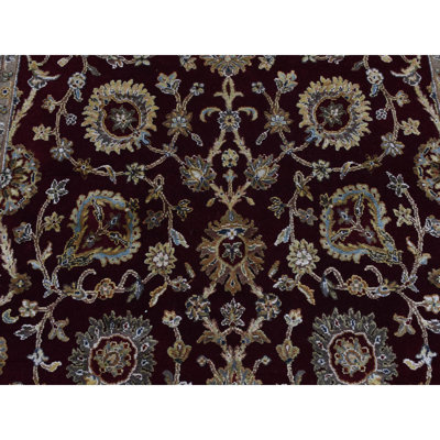 Tapis rouge noué à la main en laine et en soie 5 pi 1 po x 7 pi 1 po 33C6223F6E8345A2A45F2DA1F27002CA