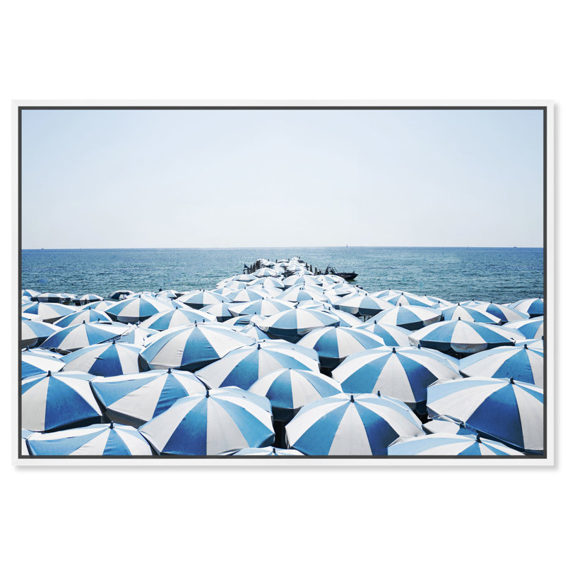 Blue Umbrella Beach - photographie sur toile, White, H 24 po x l 36 po