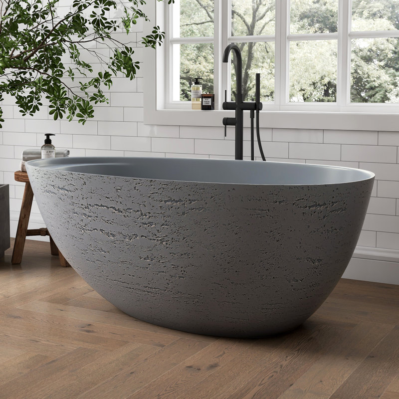 Baignoire autoportante à surface solide de 59 po en forme de travertin à texture de pierre ovale avec trop-plein Forma, gris Forma