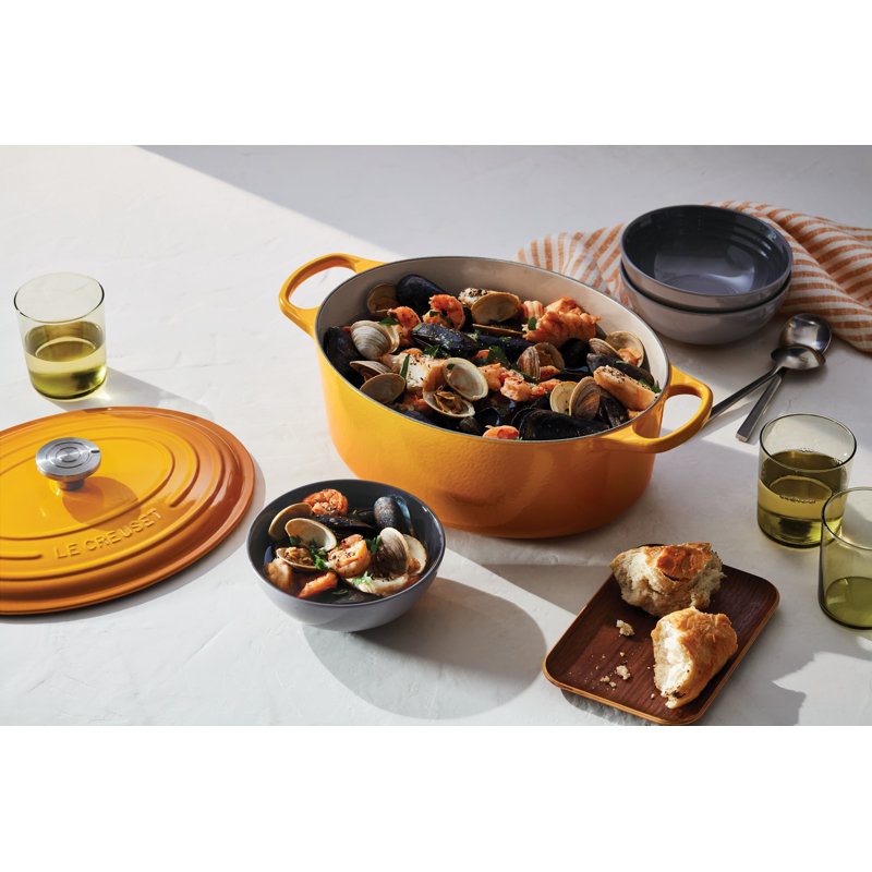 Le Creuset Signature Cast Iron Oval Dutch Oven, 6.75 Qt. - Nectar