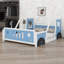 Lit voiture classique avec roues, style plateforme pour enfants-665274968