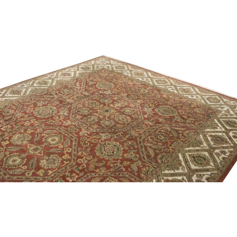 Hand Knotted Wool Area Rug in Red And Ivory