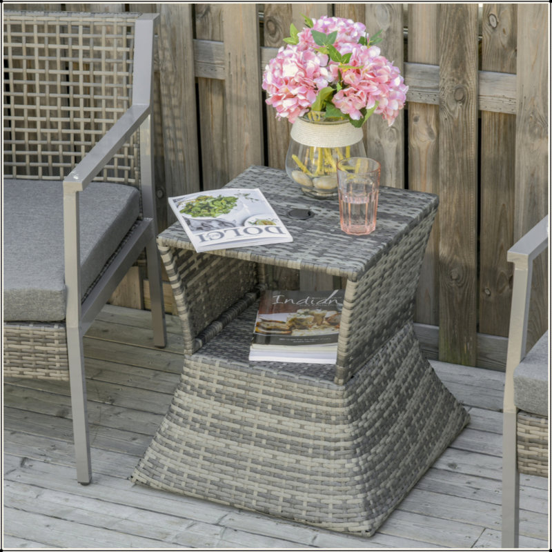 Table d'appoint en osier de rotin avec trou pour parasol, tablette de rangement à 2 niveaux pour l'extérieur, le patio, le jardin et la cour