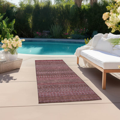 Kinslee Washable Striped Indoor / Outdoor Rug