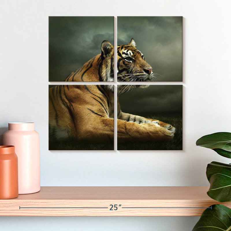 Brampt Stoic Tiger, 18'' H x 18'' W