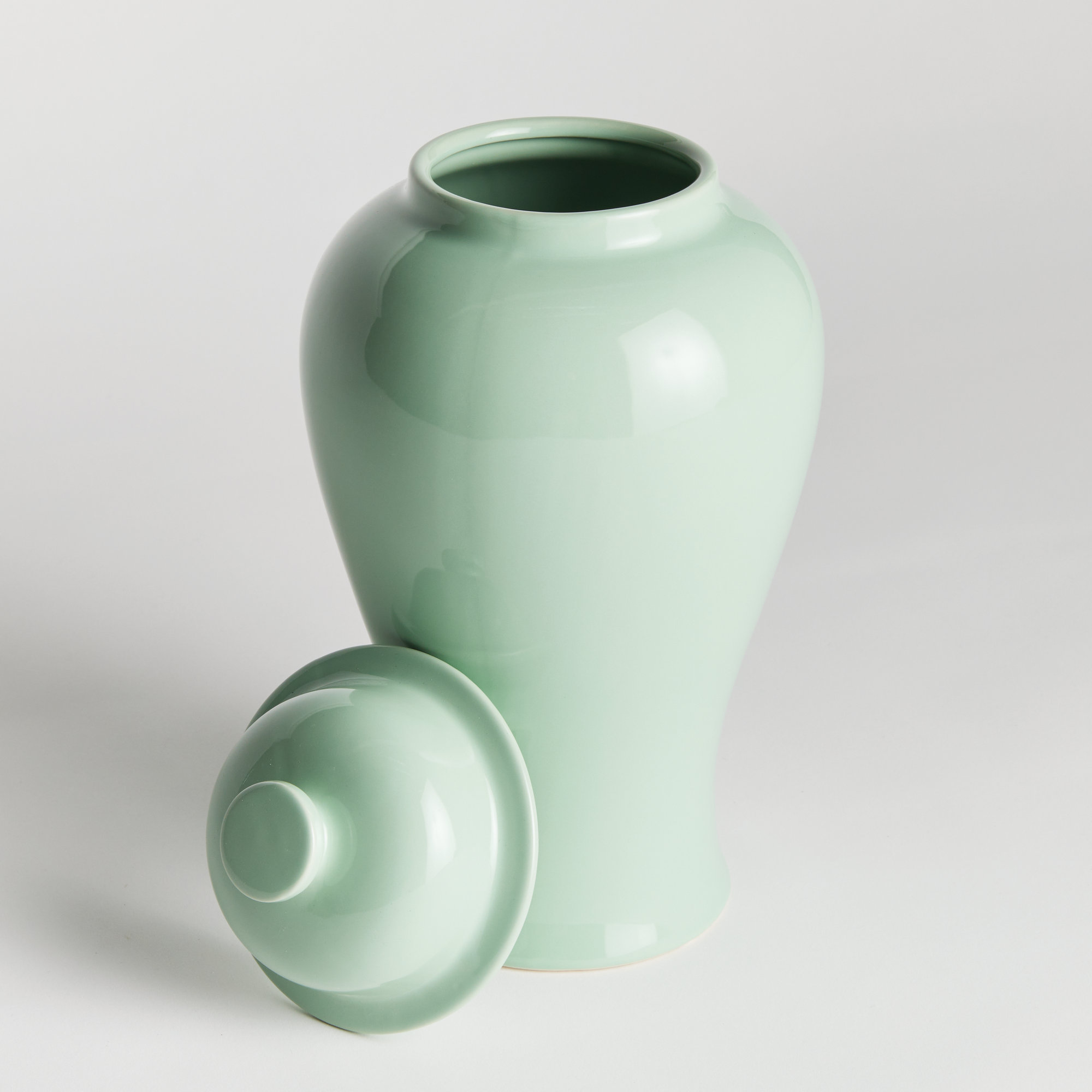 Ricki Ceramic Ginger Jar, 16.5", Green