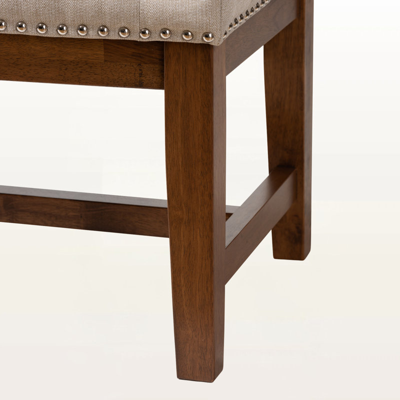 Banc rembourré Abilene beige clair avec bois fini noyer, H 17,32 po x l 51,97 po x P 17,91 po, Beige clair