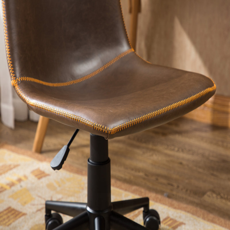 Fauteuil de bureau pivotant à 360 degrés en similicuir, combinant confort et style pour les espaces de travail modernes