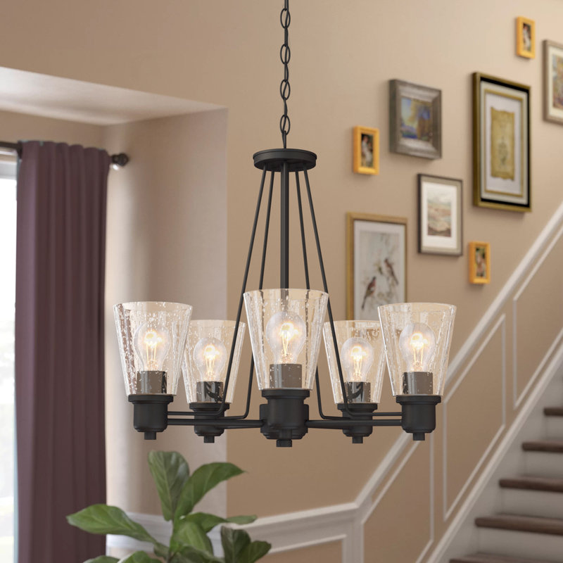 Lustre classique / traditionnel à 5 lumières Selinsgrove, Bronze huilé
