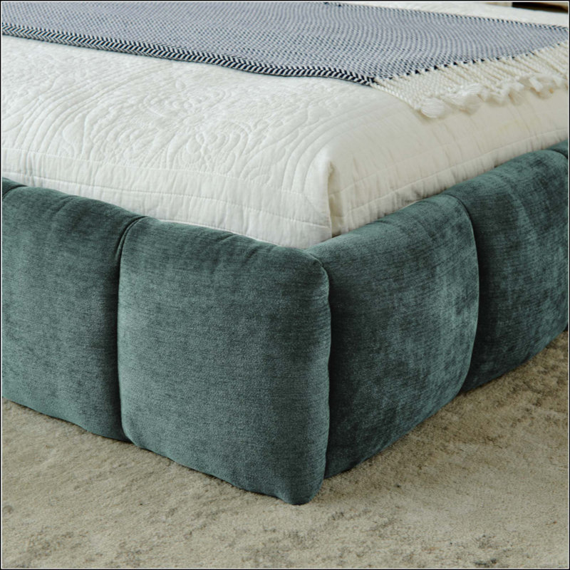 Lit plateforme tapissier en chenille moderne, base de lit avec profil bas et tête de lit rembourrée, construction solide et solide, aucun sommier tapissier requis pour la chambre à coucher