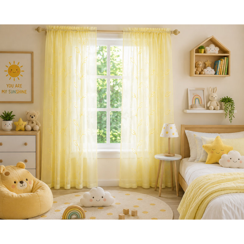 Panneau de rideau transparent brodé 60 po x 84 po xia Home Fashions