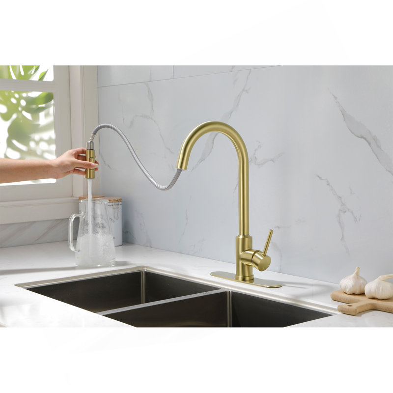 Kitchen Faucet With Pull Down Sprayer, Gold