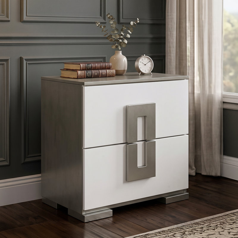Kyrstyn Nightstand