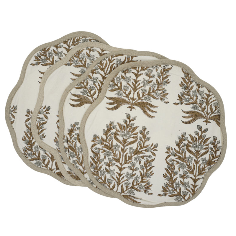 Fabdivine 15"Sophisticated Scalloped Placemats - Vrindavan