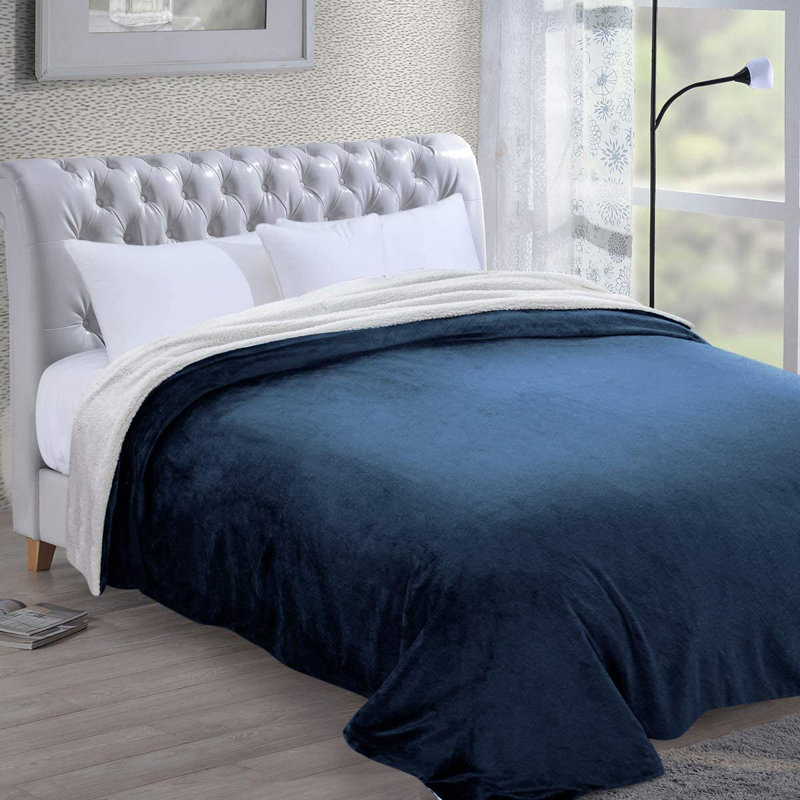 Couverture en sherpa molletonné, Bleu marine, L 90 po x L 108 po