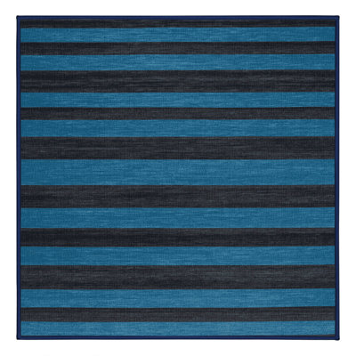 Tapis bleu à rayures horizontales lavable à la machine