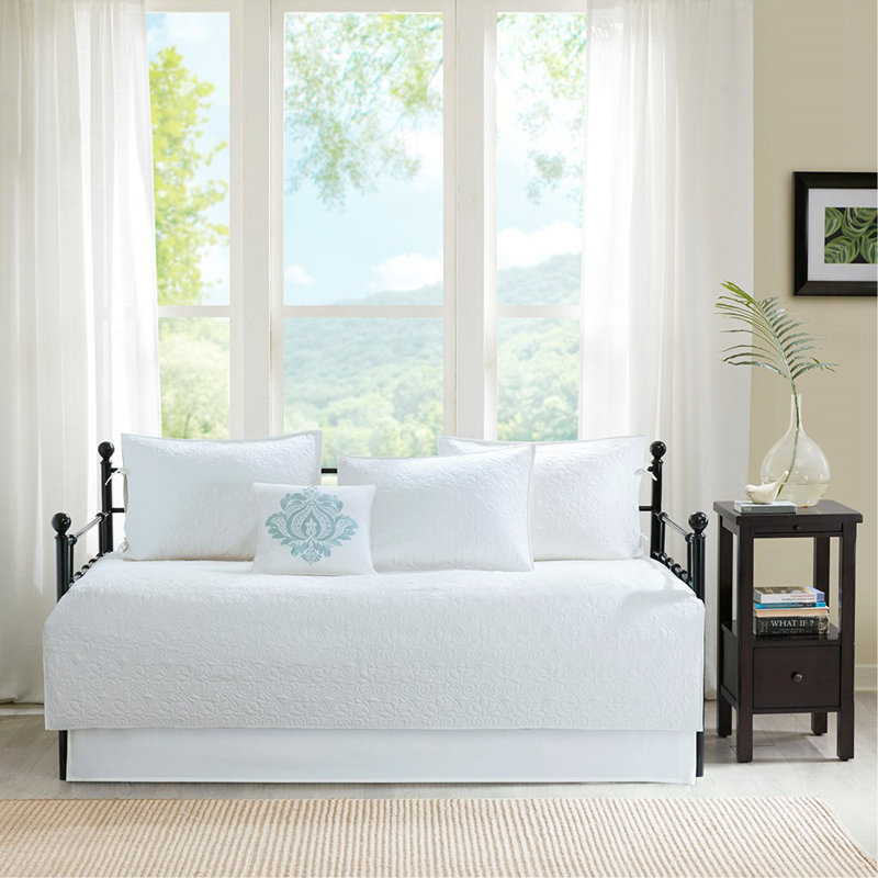 6 Piece Reversible Daybed Cover Set Daybed, White, Daybed Coverlet + 5 Additional Pieces