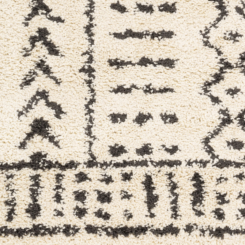 Hilson Oriental Indoor Rug, Rectangle 3'11" x 5'7"