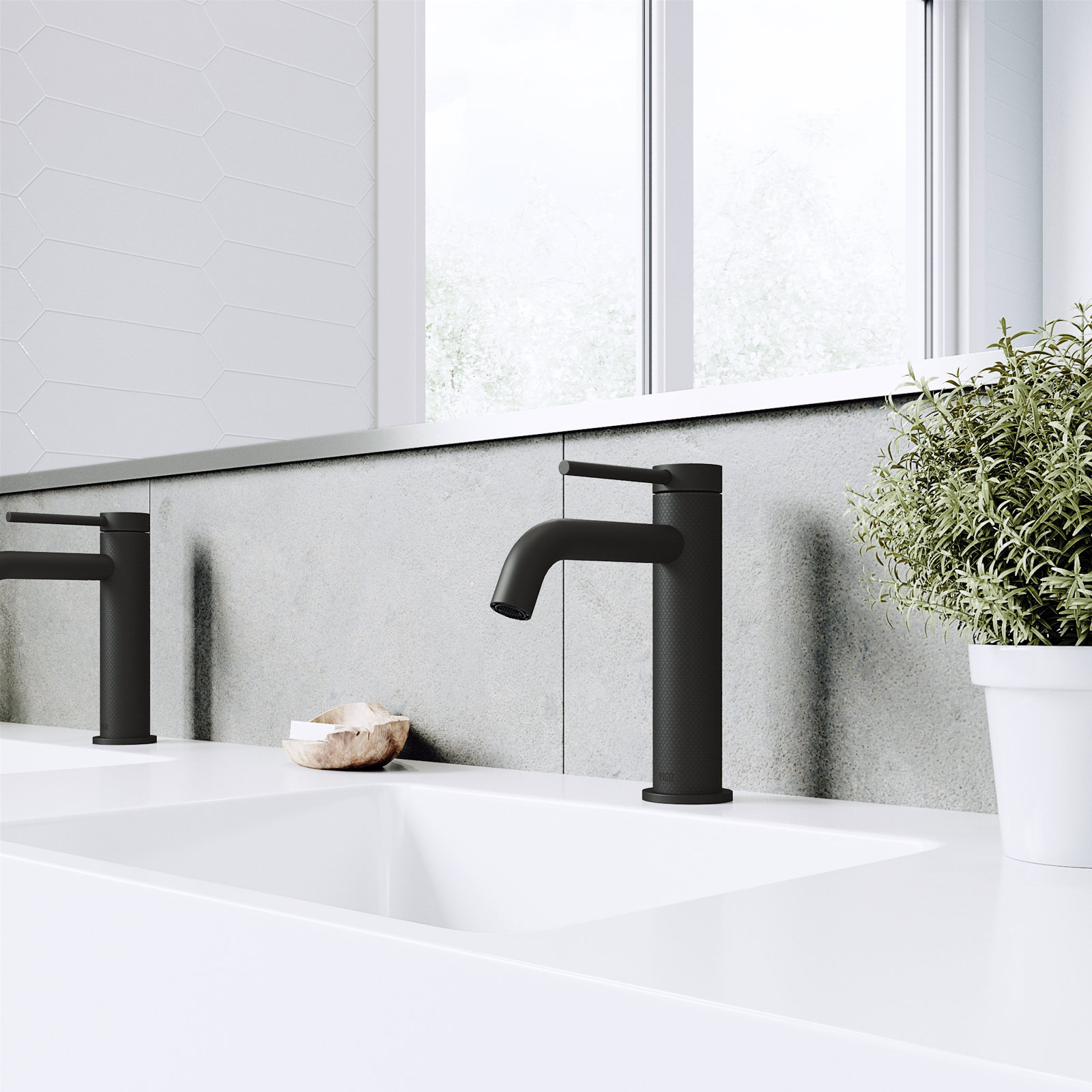 Madison Single-Hole Bathroom Faucet, Matte Black