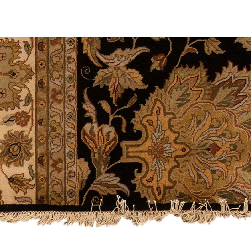 Hand Knotted Oriental Area Rug in Beige