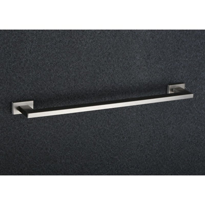 Barre à serviettes murale 24"