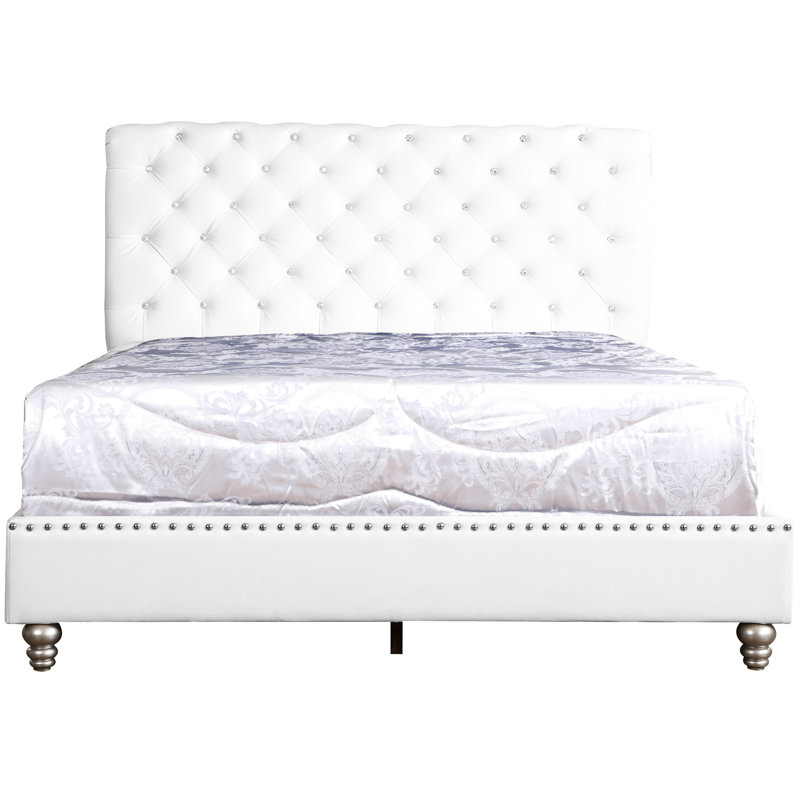 Lit blanc confortable et spacieux - Unité centrale de 66 po de largeur et de grâce intemporelle pour un sommeil détendu