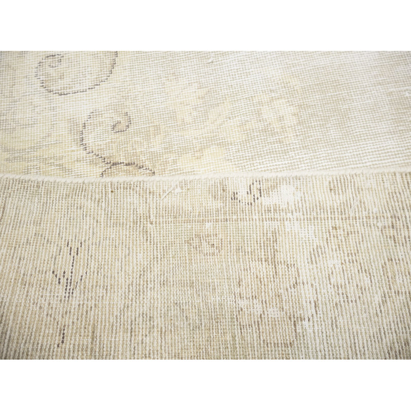 Tapis beige discret 7 pi 9 po x 11 pi 6 po Litton