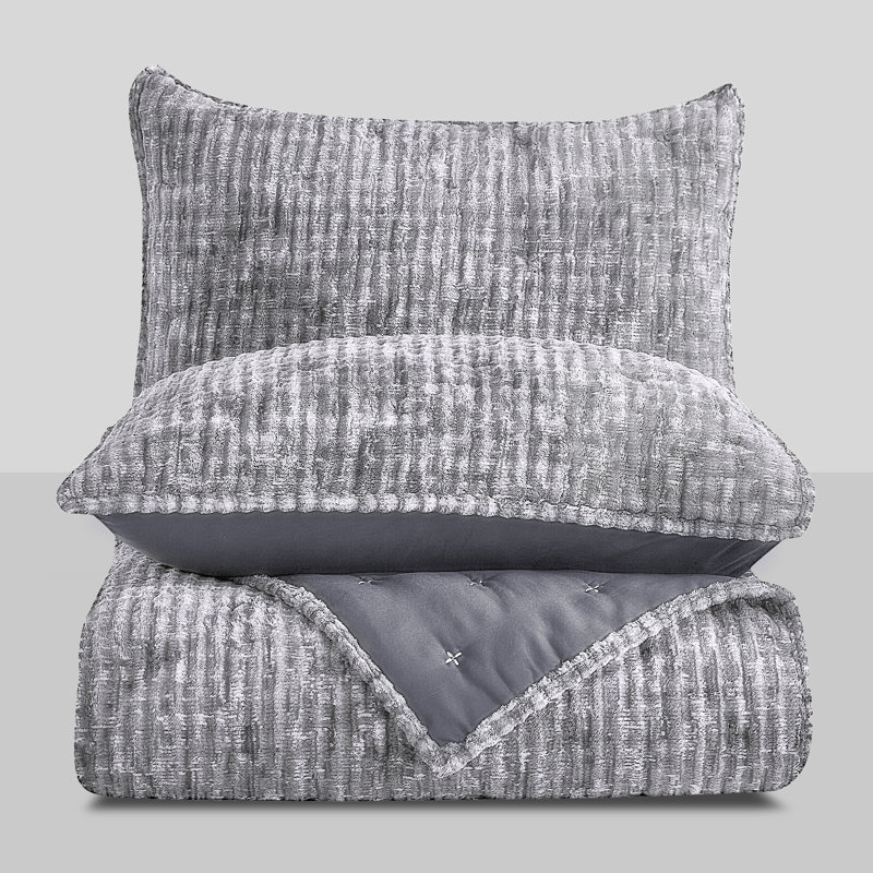 Wonderful Luxury Milky Velvet Quilt Set, Gray, King Quilt