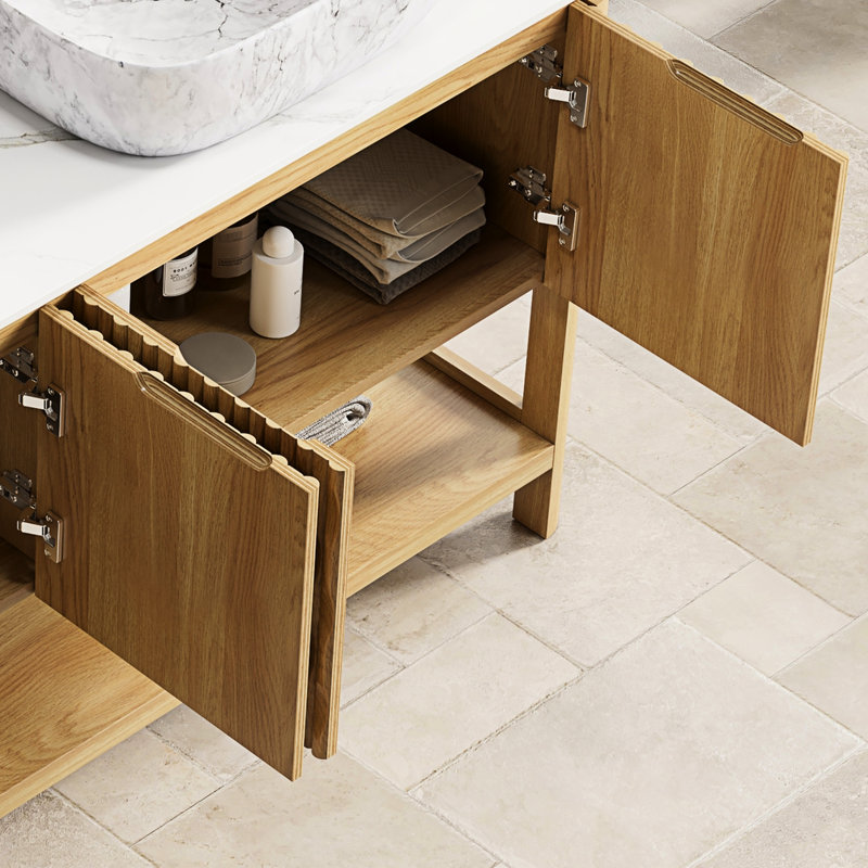 Armoire autoportante de 60 po avec 4 portes et tablettes, surface en pierre frittée blanche, chêne brun, contreplaqué de haute qualité, panneaux de porte 3D, étagère ouverte à mécanisme de fermeture en douceur double,