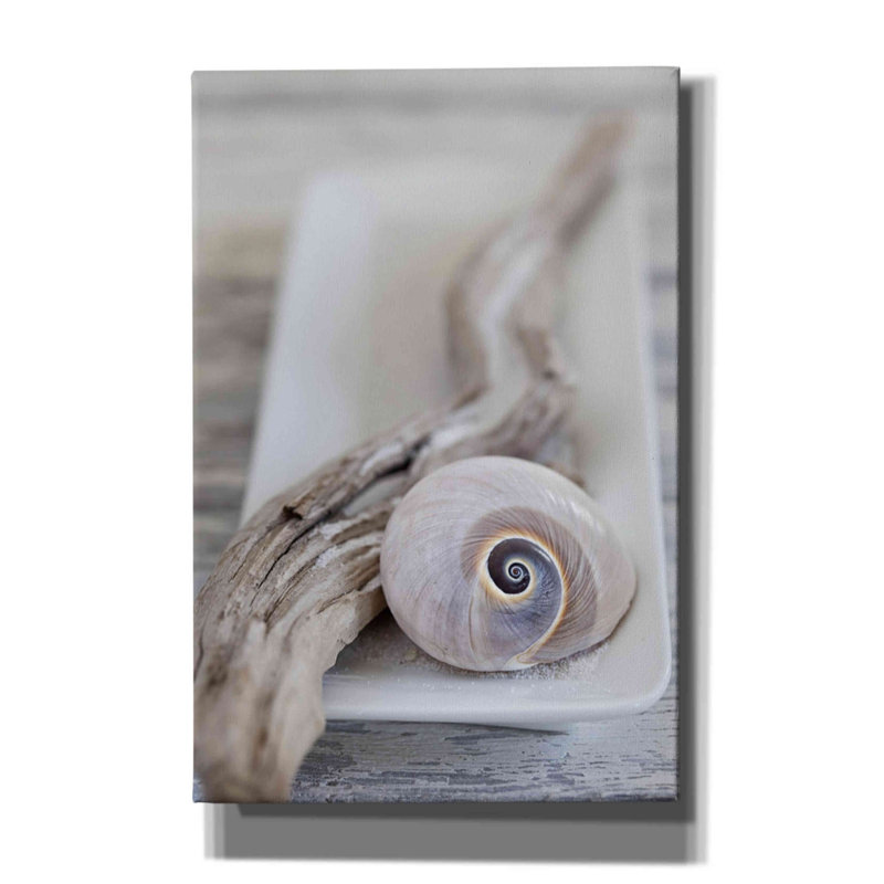 «Zen Style Beach Still» par Andrea Haase, estampe numérique sur toile, H 60 po x l 40 po x P 1,5 po