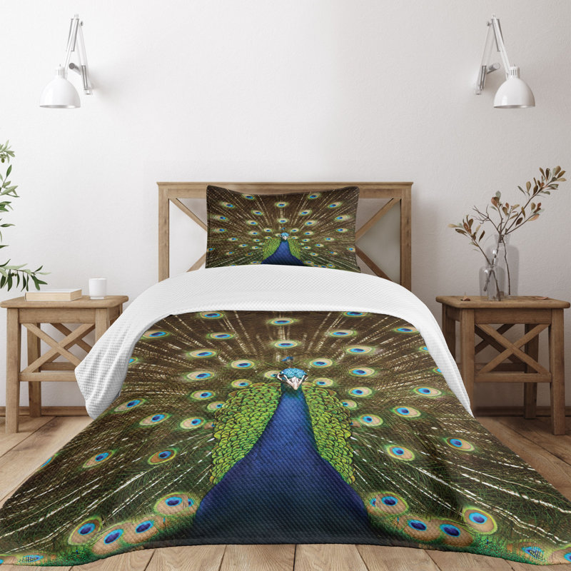 Twin White Quilted Bedspread Set with Peacock Design