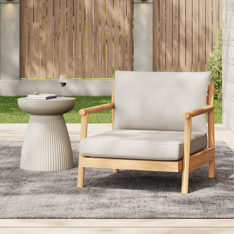 Fauteuil club de patio en bois d'acacia avec coussin résistant à l'eau, teck et beige (1 pièce)