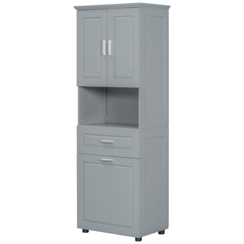 Grande armoire de salle de bain avec panier à linge inclinable et rangement supérieur, maximisant l'espace et l'organisation