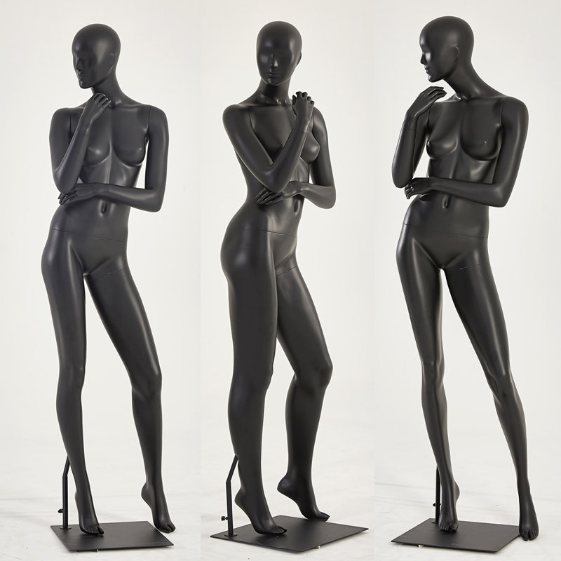 Aleshka People Statue