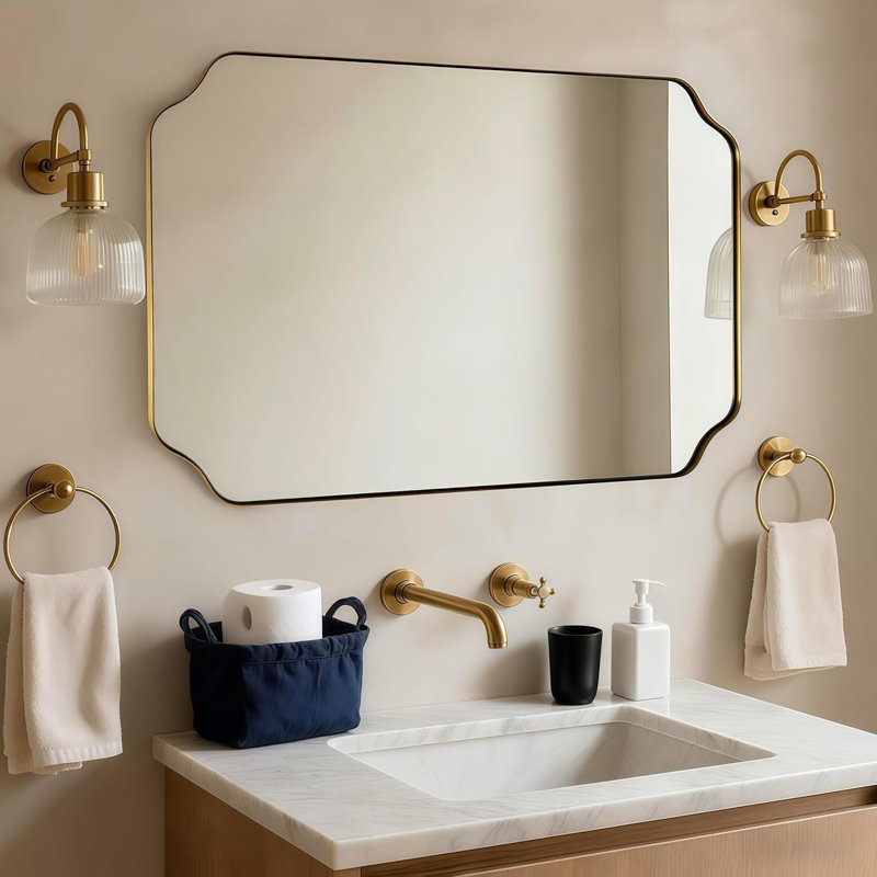 Miroir de salle de bain Modern Cadre en acier inoxydable, Or brossé, 60 po x 36 po