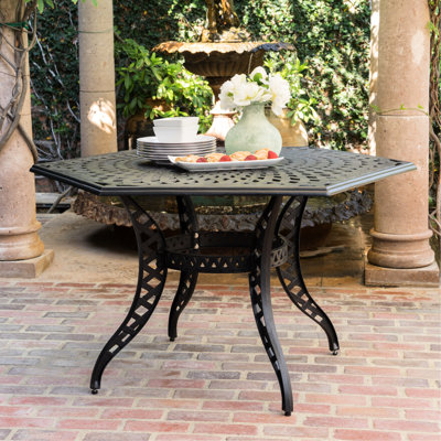 Table d'extérieur en aluminium noir - treillis Arch Ii, finition antique classique, trou de parasol, 6, 53,73 x 46,02 x 30 po en aluminium, 6 sièges, 46,02 x 53,73 x 30 po, finition raffinée