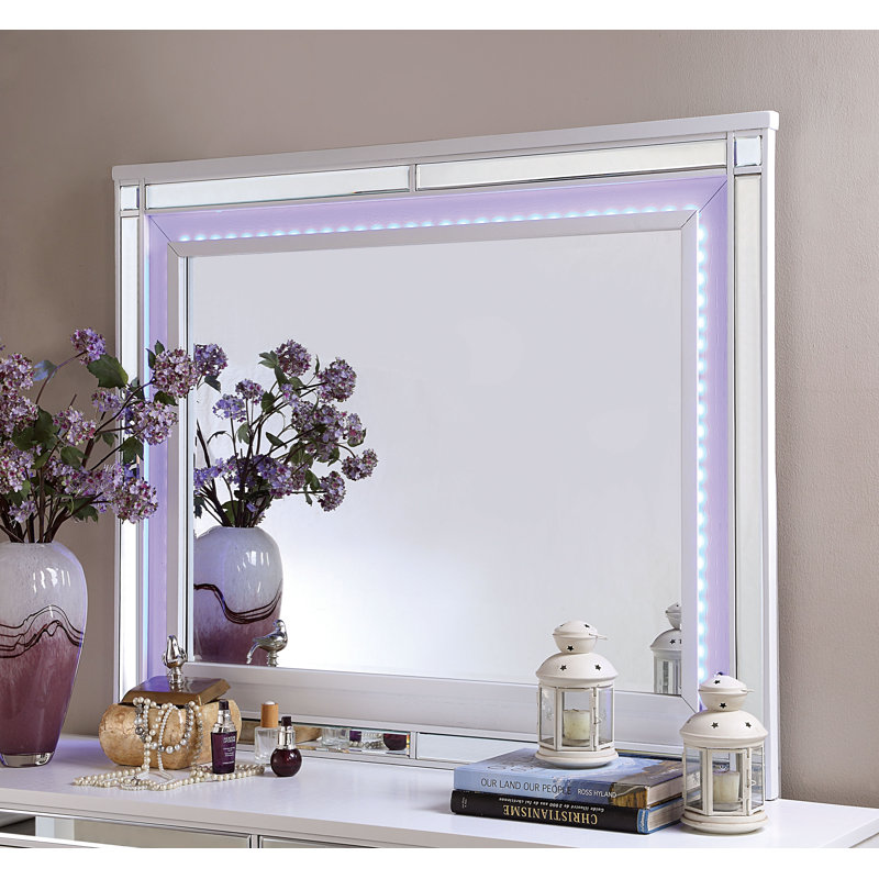 Commode l 9 po avec miroir Meghean, Blanc / Blanc