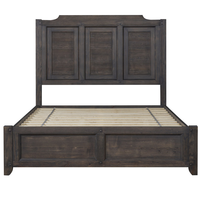 Jaquale Scalloped Bed, King