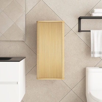 Armoire d'appoint flottante en chêne naturel
